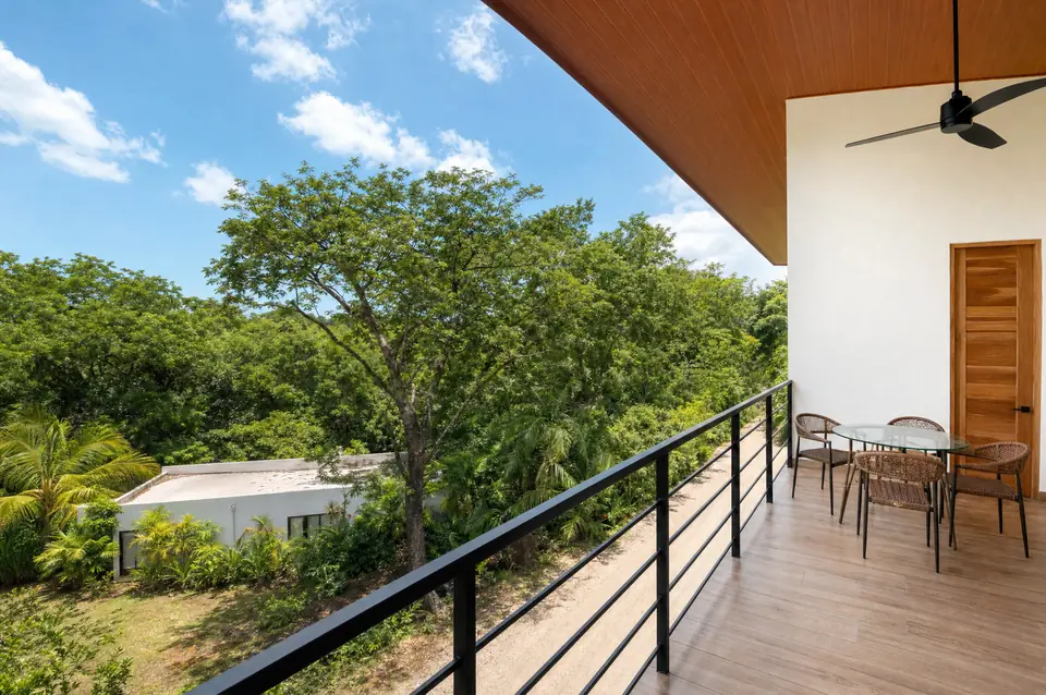 Suite Luna terrace in daylight